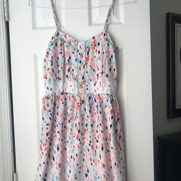 Patterned Dress - Picture 7 of 7